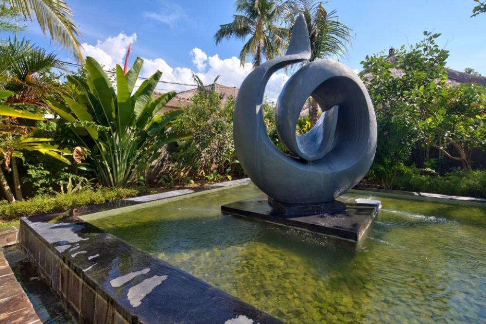 North Coast Bali Pond Statue